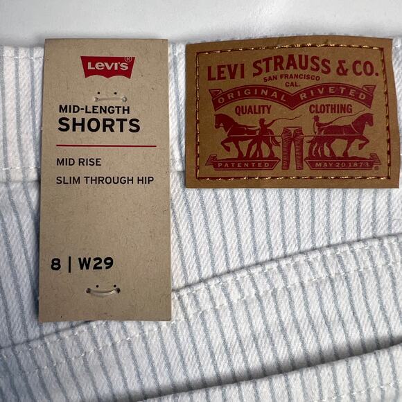 Levi's NWT Women's Mid-Length Shorts Mid-Rise Slim Striped Coastal Size 8 / W29 - Picture 3 of 13
